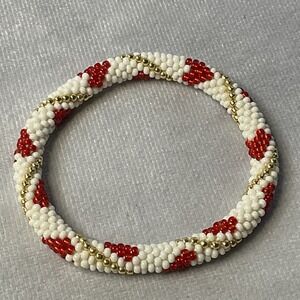 Native American Beaded Small Bracelet Heart Design 7"